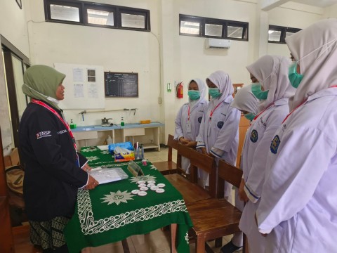 UKK FKK SMK Muhammadiyah Mlati Gandeng LSP KSI, 100% Siswi D